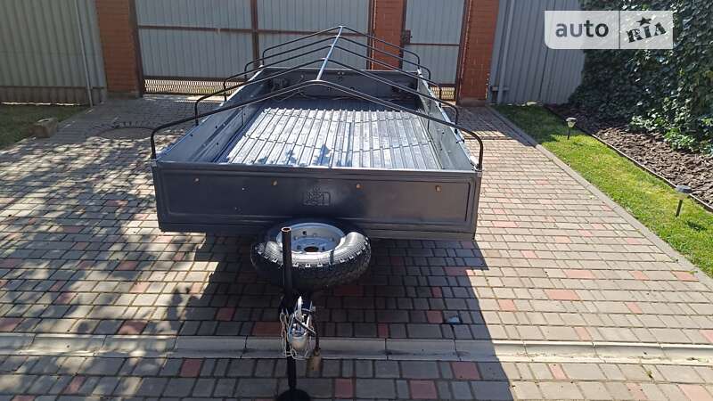 Легковий причіп Бджілка Бджілка 1990 в Кривому Розі