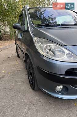 Микровэн Peugeot 1007 2005 в 