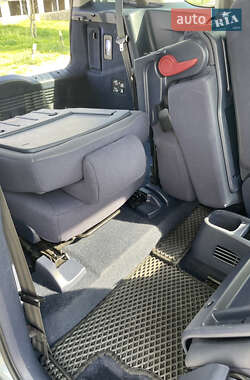 Микровэн Peugeot 1007 2006 в 