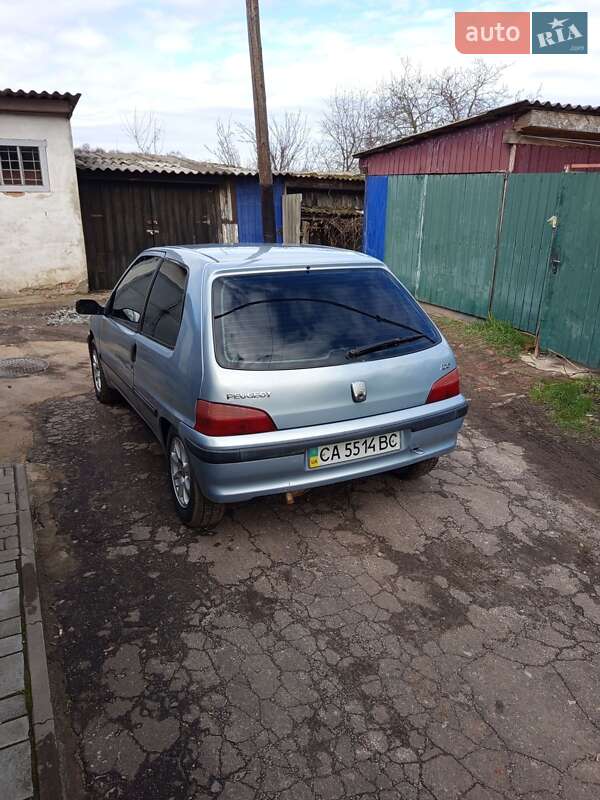 Хетчбек Peugeot 106 2001 в Глухові