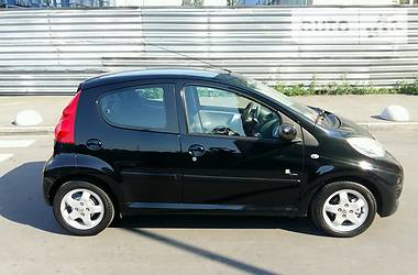 Хэтчбек Peugeot 107 2011 в Киеве