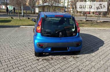 Хетчбек Peugeot 107 2013 в 