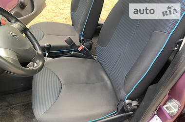 Хетчбек Peugeot 107 2012 в 