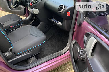 Хетчбек Peugeot 107 2012 в 