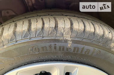 Хетчбек Peugeot 107 2012 в 