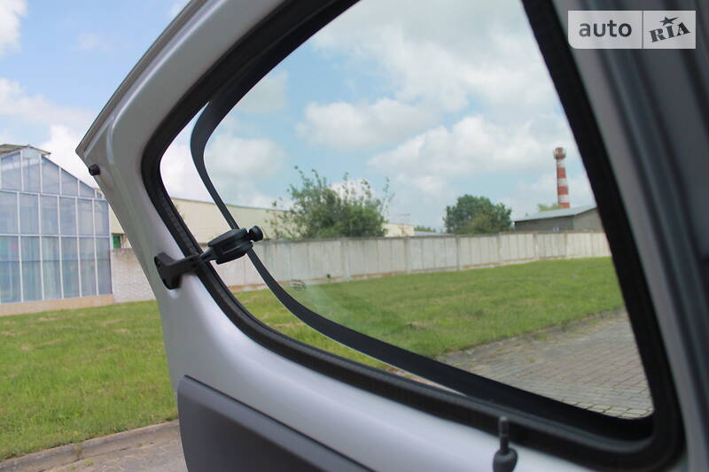 Хетчбек Peugeot 107 2011 в Дрогобичі