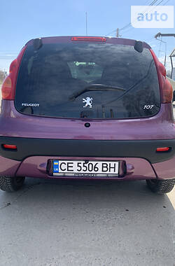 Хэтчбек Peugeot 107 2012 в Черновцах