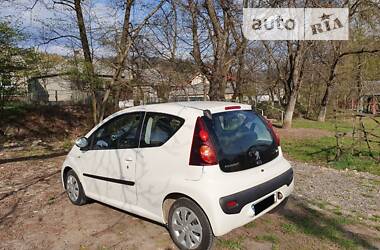 Хэтчбек Peugeot 107 2012 в Ужгороде