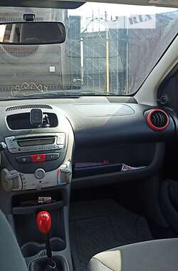 Хетчбек Peugeot 107 2006 в Одесі