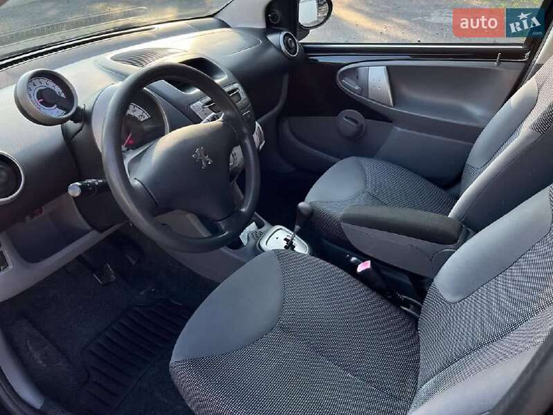 Хетчбек Peugeot 107 2006 в Луцьку