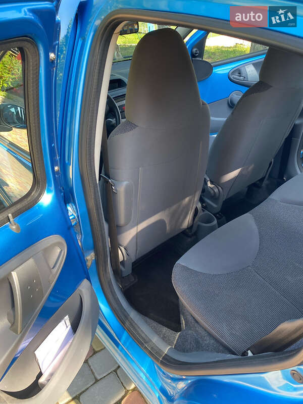 Хэтчбек Peugeot 107 2006 в Галиче