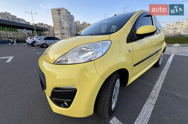 Хэтчбек Peugeot 107 2012 в Киеве