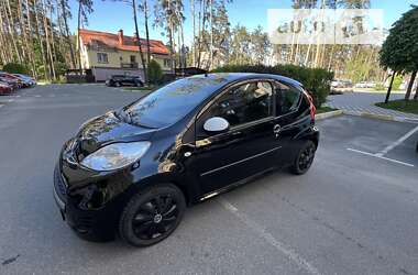 Хэтчбек Peugeot 107 2011 в Киеве