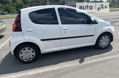 Хэтчбек Peugeot 107 2013 в Ирпене