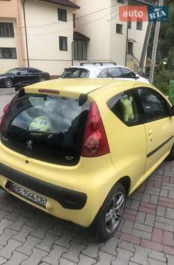 Хэтчбек Peugeot 107 2008 в 