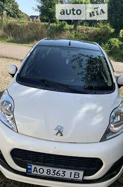 Хэтчбек Peugeot 107 2012 в Ужгороде