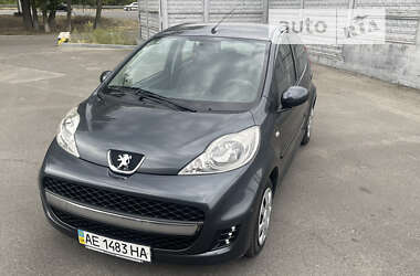 Хетчбек Peugeot 107 2012 в Дніпрі