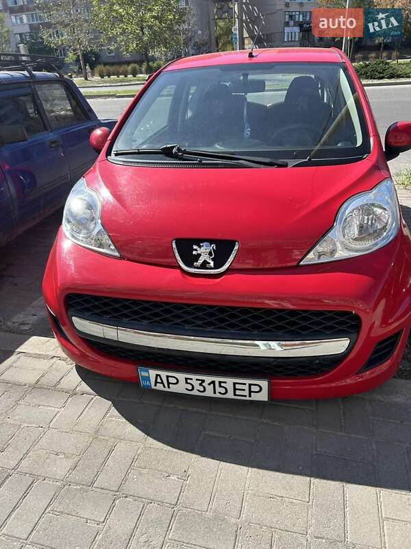 Хетчбек Peugeot 107 2011 в Запоріжжі