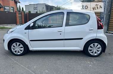 Хетчбек Peugeot 107 2014 в Києві