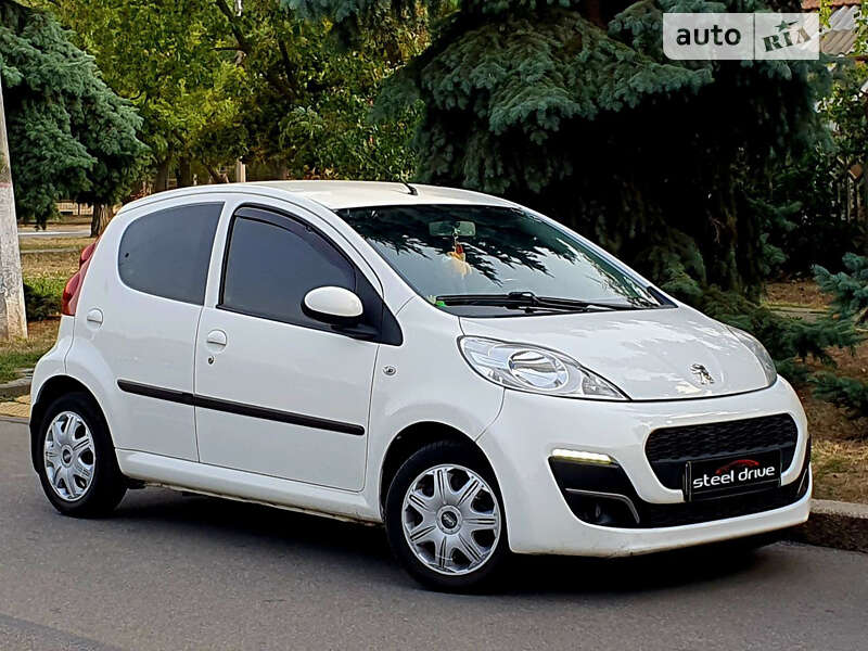 Хетчбек Peugeot 107 2012 в Миколаєві