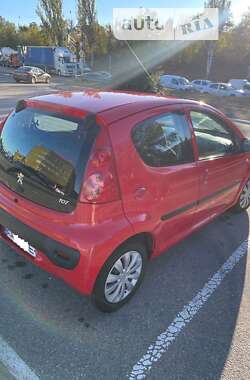 Хетчбек Peugeot 107 2011 в Києві