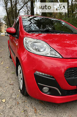 Хэтчбек Peugeot 107 2012 в Львове