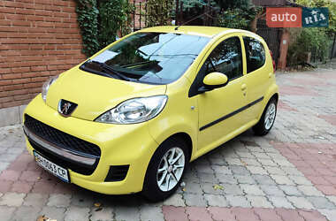 Хетчбек Peugeot 107 2011 в Одесі