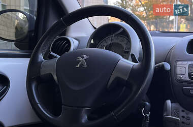 Хетчбек Peugeot 107 2012 в Миколаєві