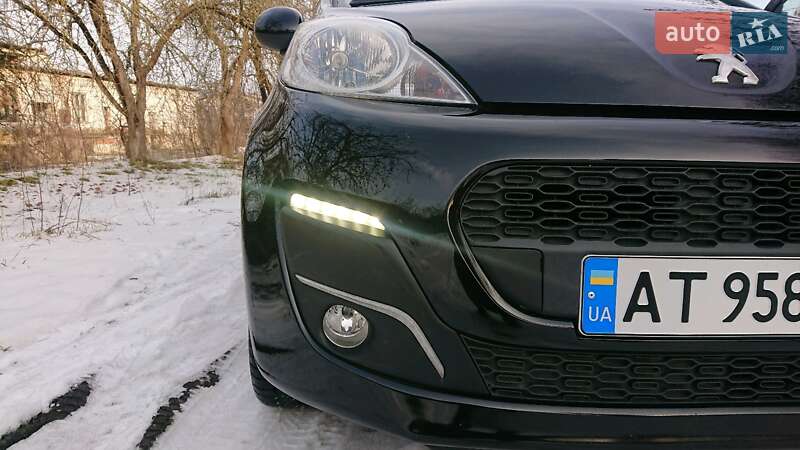 Хетчбек Peugeot 107 2012 в Івано-Франківську