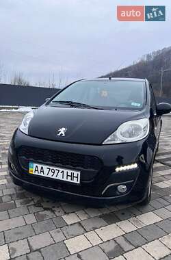 Хэтчбек Peugeot 107 2012 в Сваляве