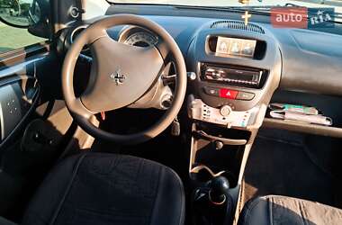 Хетчбек Peugeot 107 2014 в Доброславі