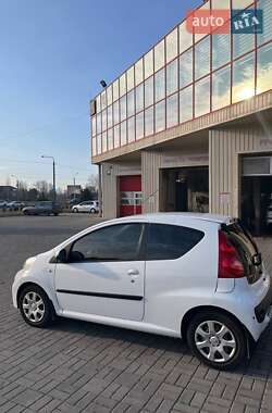 Хетчбек Peugeot 107 2011 в Запоріжжі