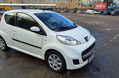 Хетчбек Peugeot 107 2011 в Житомирі