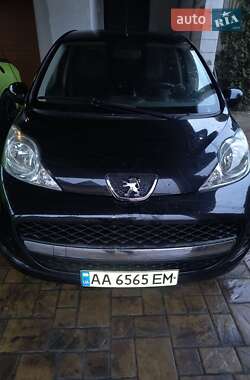 Хетчбек Peugeot 107 2011 в Києві