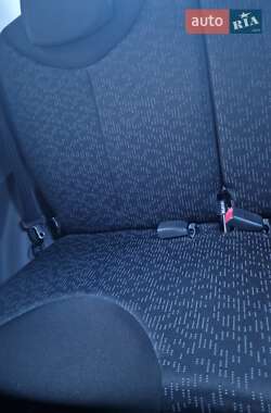 Хэтчбек Peugeot 107 2012 в 