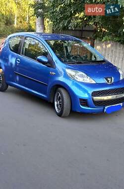 Хэтчбек Peugeot 107 2011 в Одессе