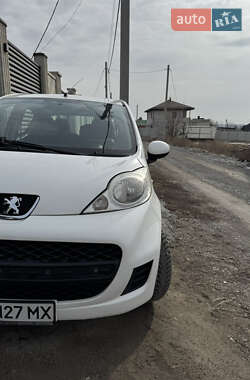 Хетчбек Peugeot 107 2011 в Дніпрі