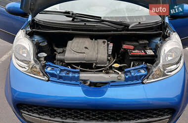 Хетчбек Peugeot 107 2011 в 