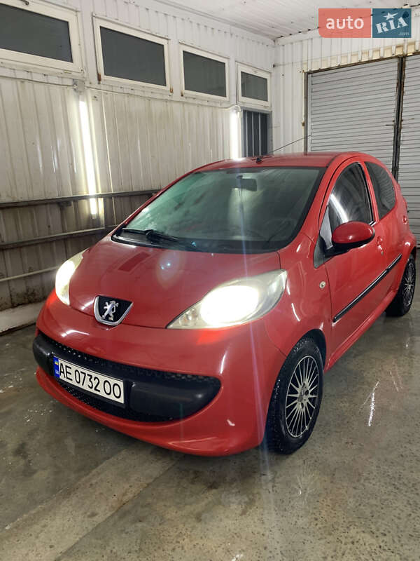 Хэтчбек Peugeot 107 2008 в Никополе