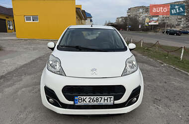 Хетчбек Peugeot 107 2012 в 