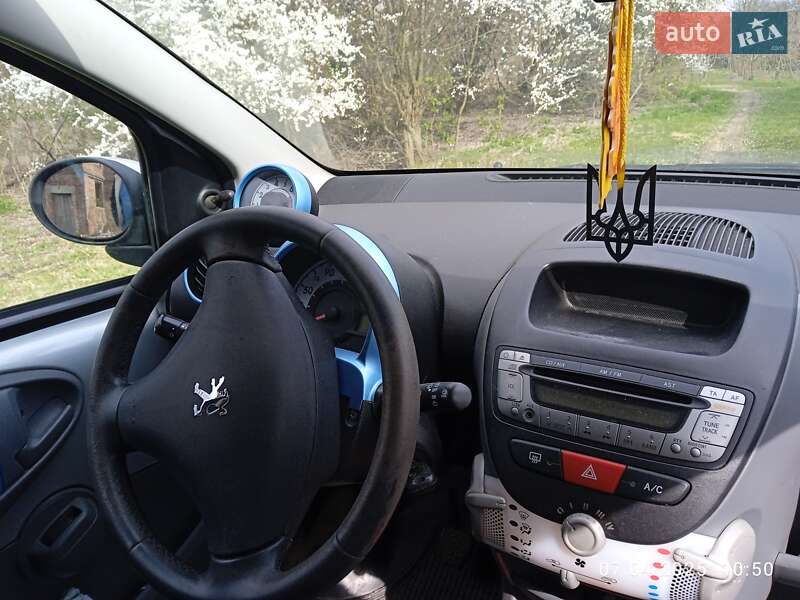 Хетчбек Peugeot 107 2010 в Жовкві