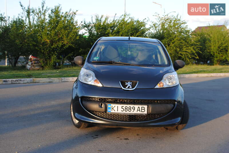 Хэтчбек Peugeot 107 2009 в Буче