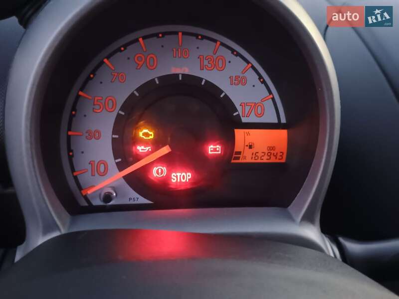 Хетчбек Peugeot 107 2008 в Кам'янець-Подільському