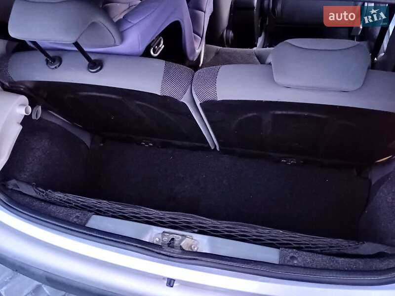 Хетчбек Peugeot 107 2008 в Кам'янець-Подільському