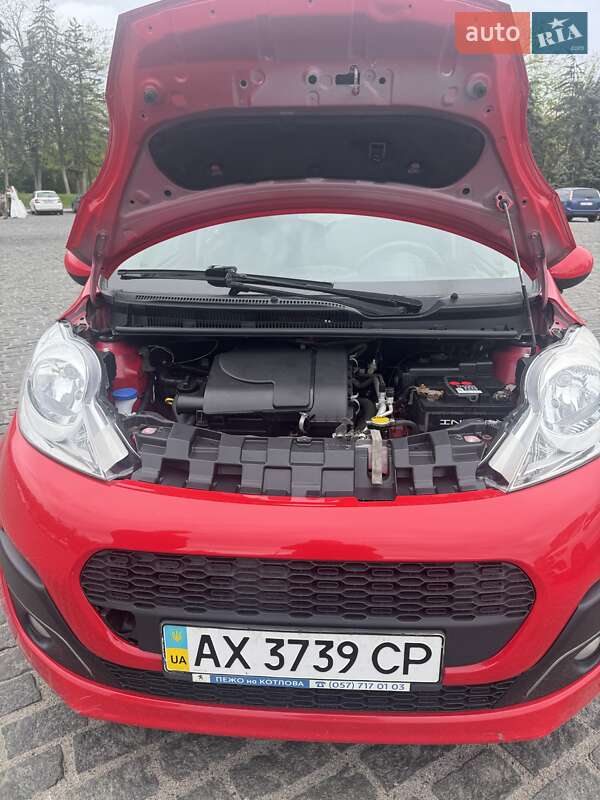 Хетчбек Peugeot 107 2012 в Харкові