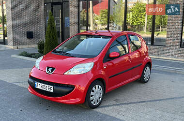 Хэтчбек Peugeot 107 2008 в Ивано-Франковске