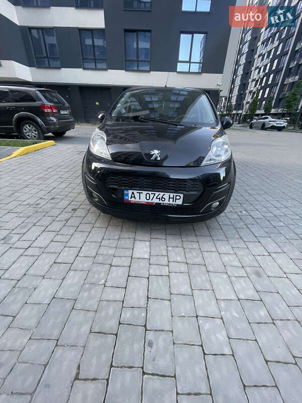 Хетчбек Peugeot 107 2013 в Івано-Франківську