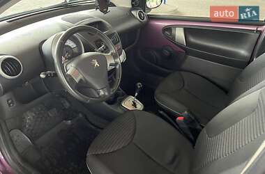 Хетчбек Peugeot 107 2012 в 