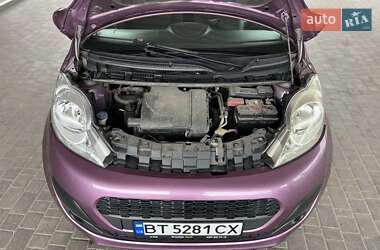 Хетчбек Peugeot 107 2012 в 