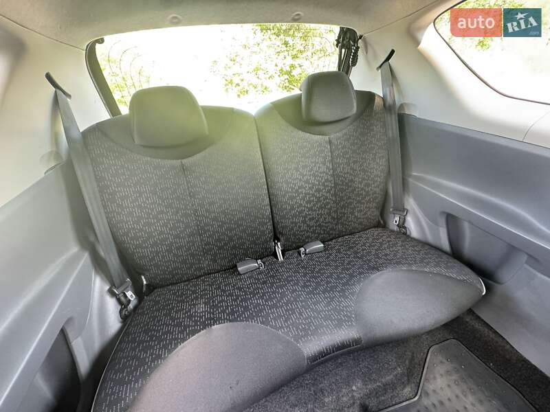 Хетчбек Peugeot 107 2011 в Дрогобичі